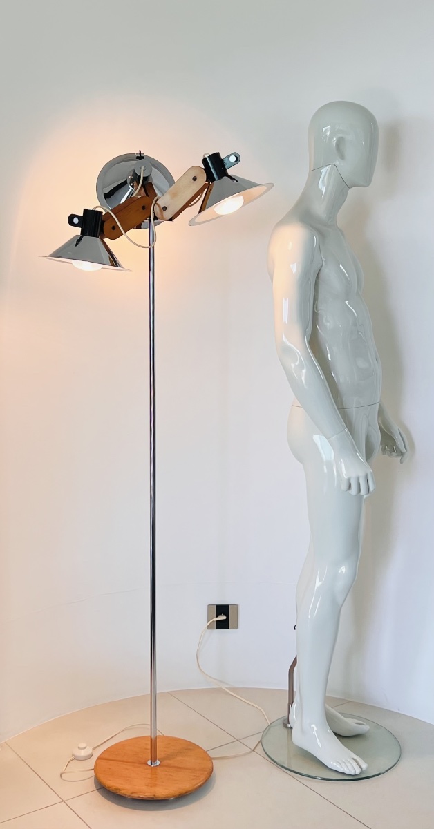 Lampadaire 3 feux en métal chromé et en bois, Espagne années 70