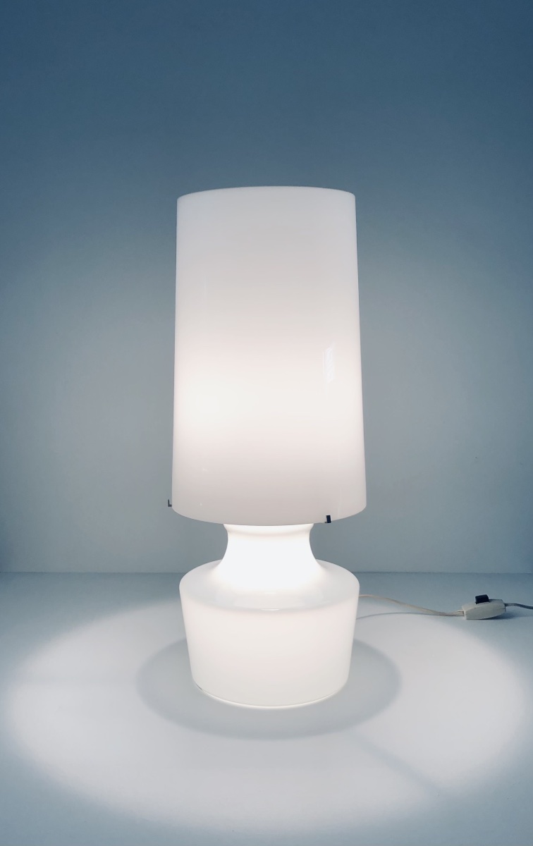 Lampe de salon en verre blanc, Italie années 60-photo-2