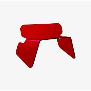 Chaise en plexiglas rouge dans le style de Michel Dumas, France années 70