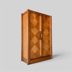 Armoire en chêne par Guillerme Chambron pour Votre maison, France années 50