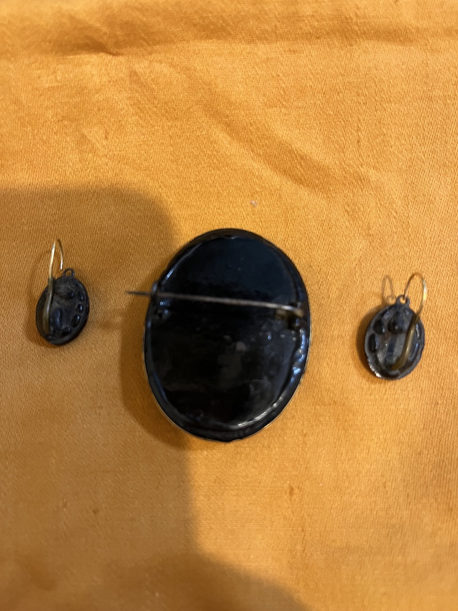 Cameo + Pair Of Earrings -photo-3