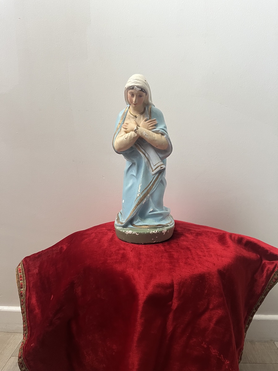 Plaster Nativity Scene Statue Of The Virgin Mary 