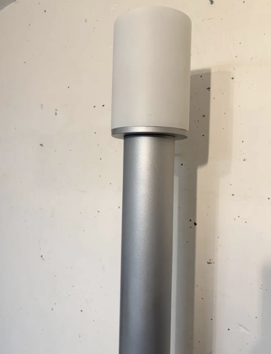 Lampadaire totem postmoderne 1980-photo-2