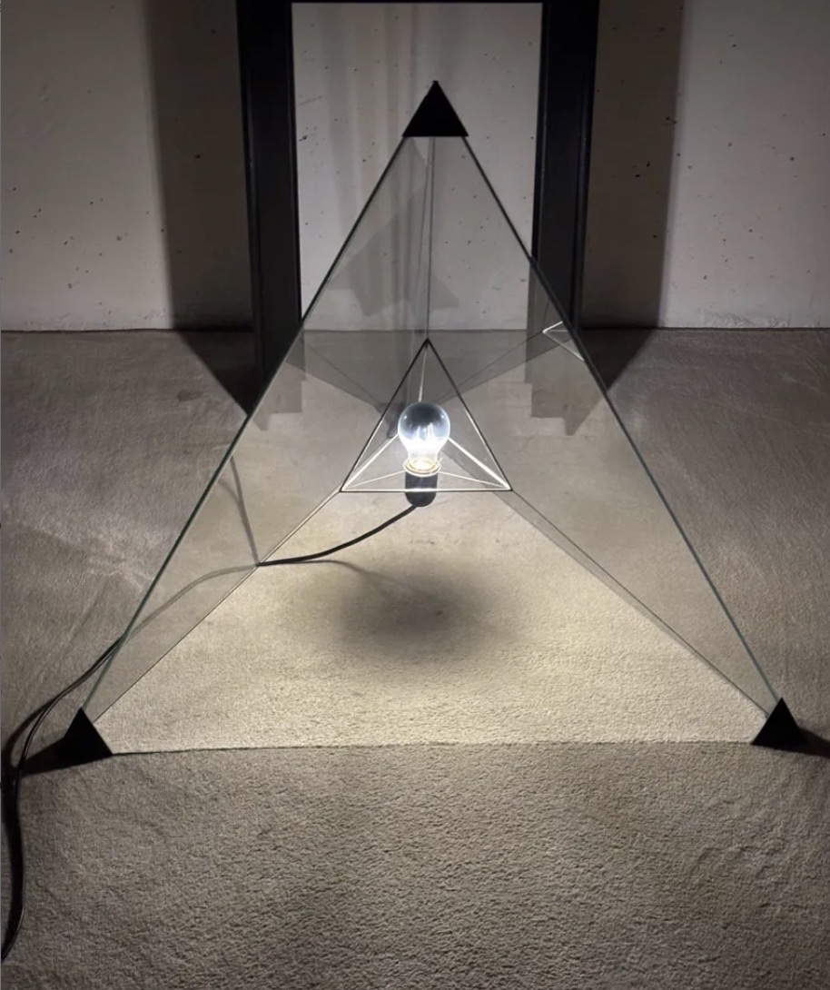 Tetrahedron Lamp, Frans Van Nieuwenborg, 1979-photo-2