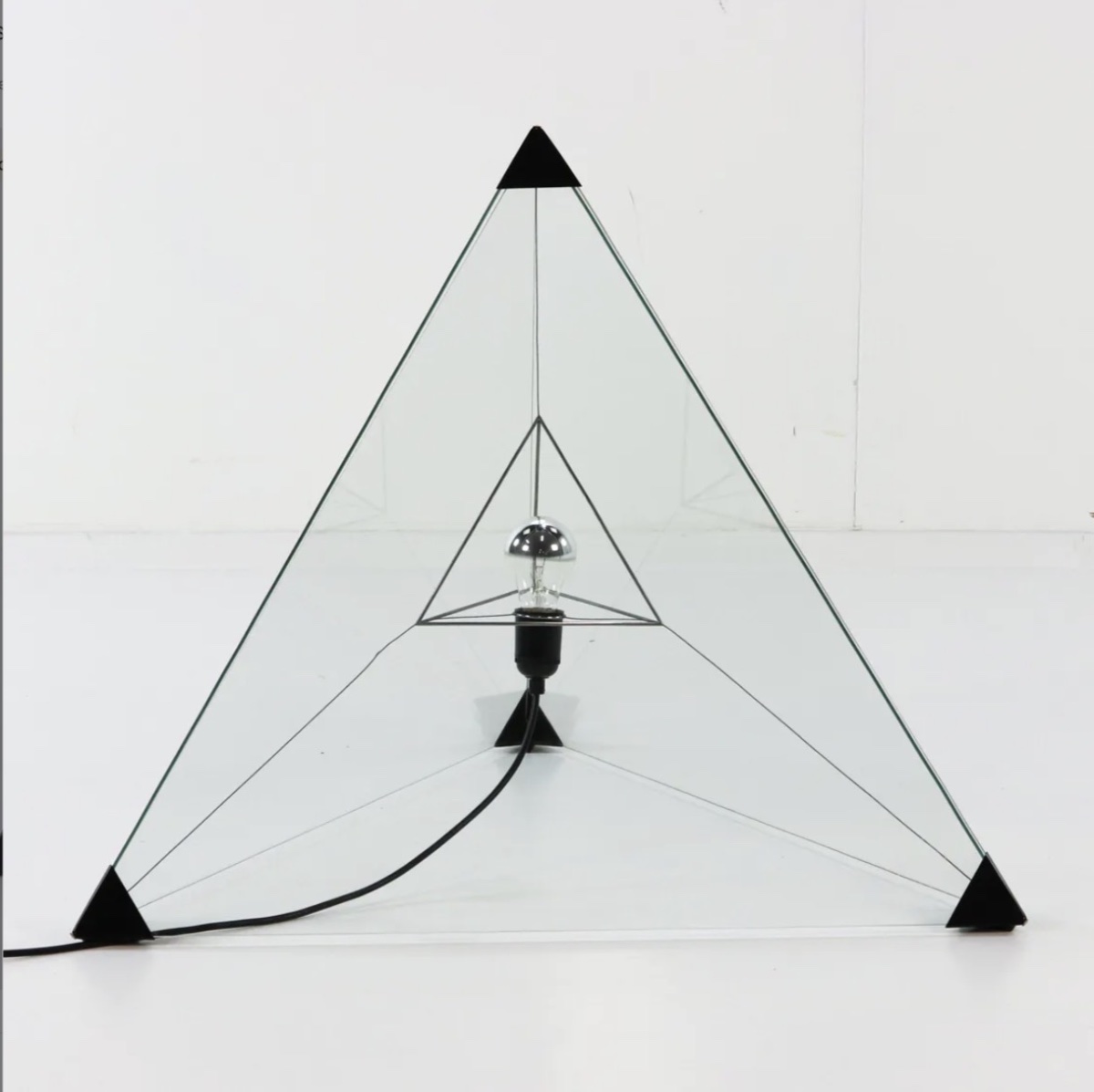 Tetrahedron Lamp, Frans Van Nieuwenborg, 1979