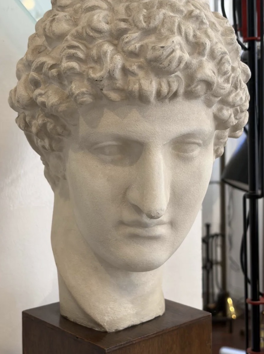 Hermès Head-photo-1