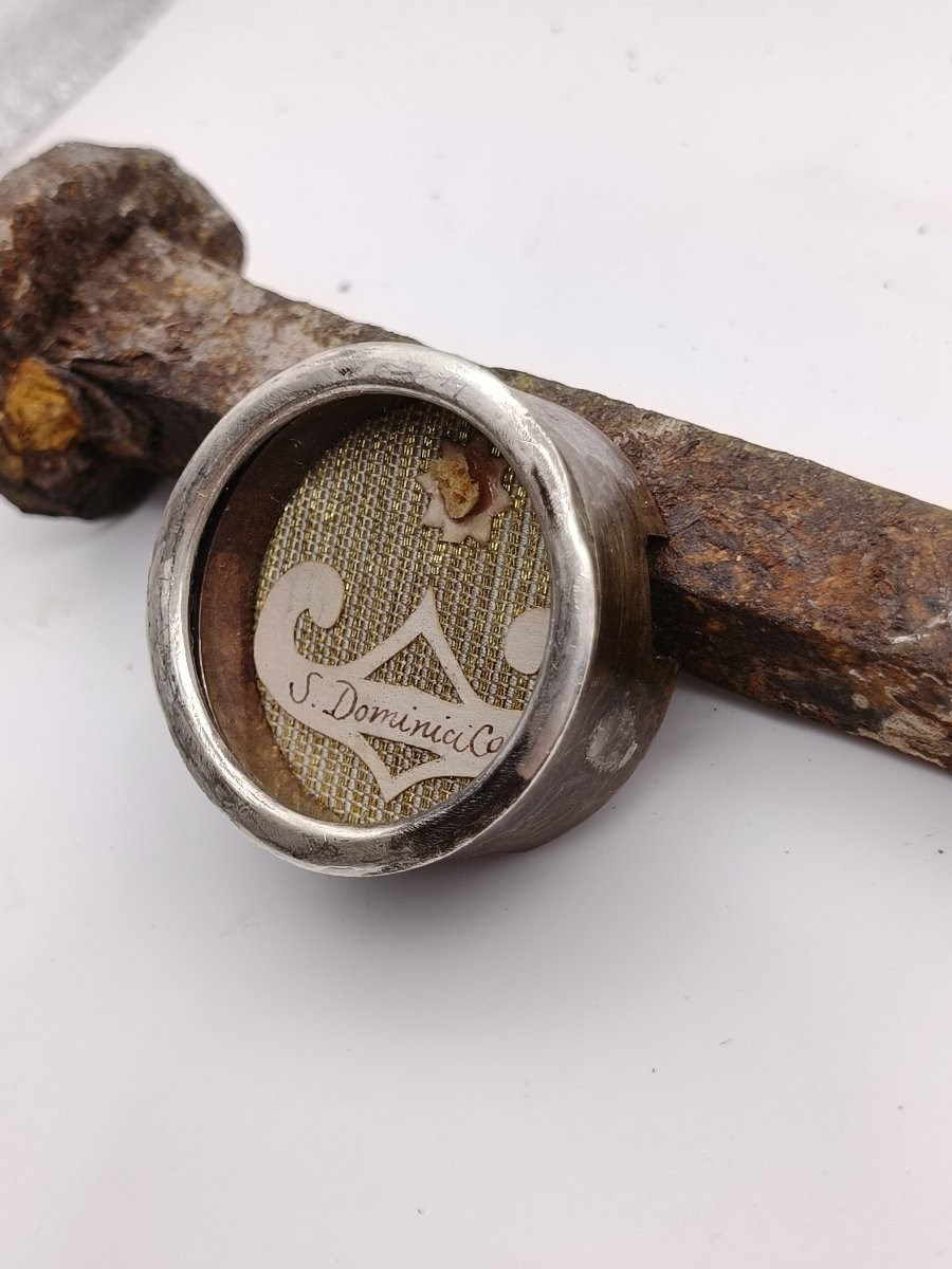 XIXe siècle. Reliquaire de 1re classe, relique de saint Dominique + cachet de cire-photo-2