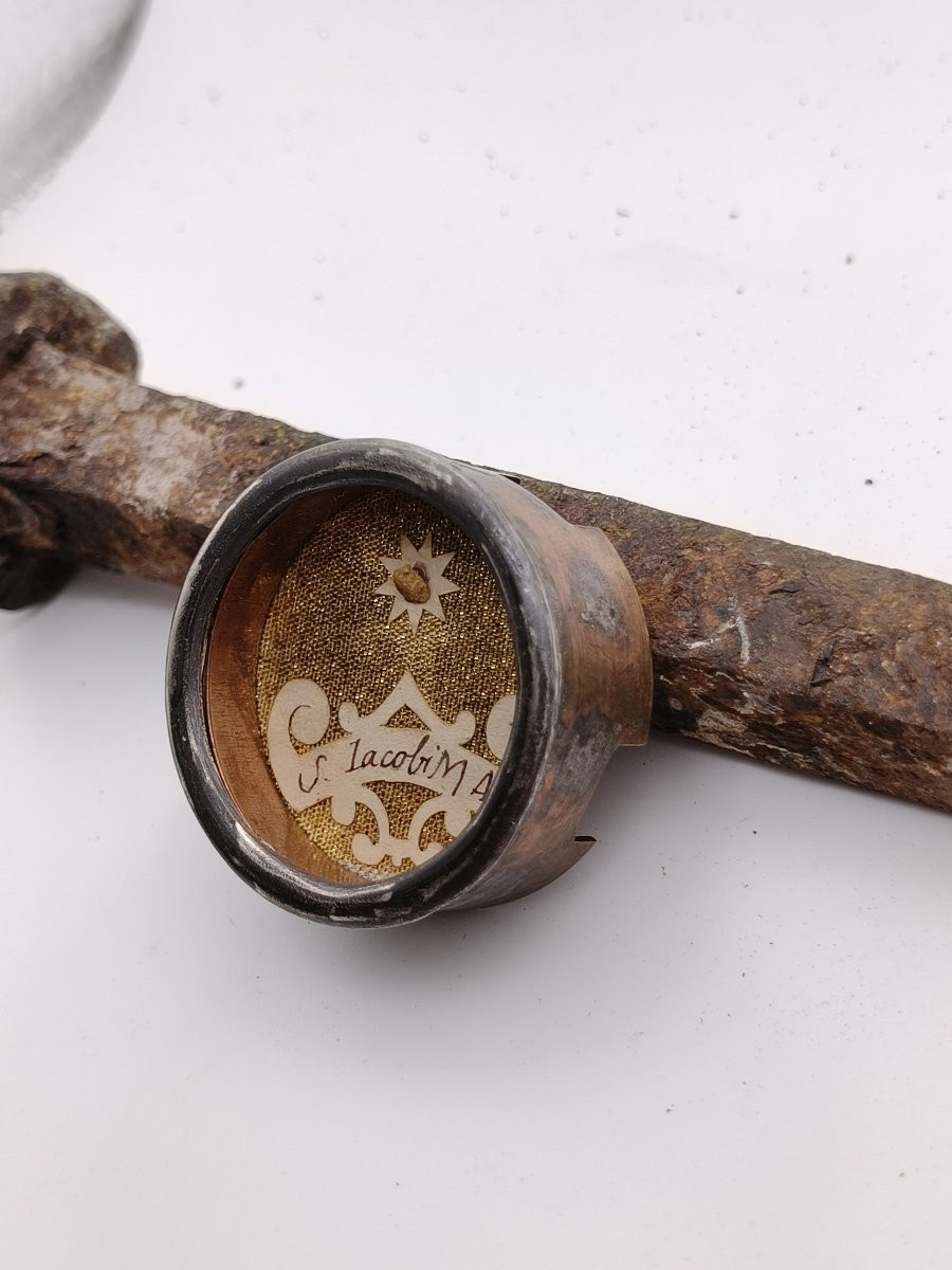 XIXe siècle. Reliquaire de 1re classe, relique de saint Jacques le Majeur + cachet de cire-photo-1