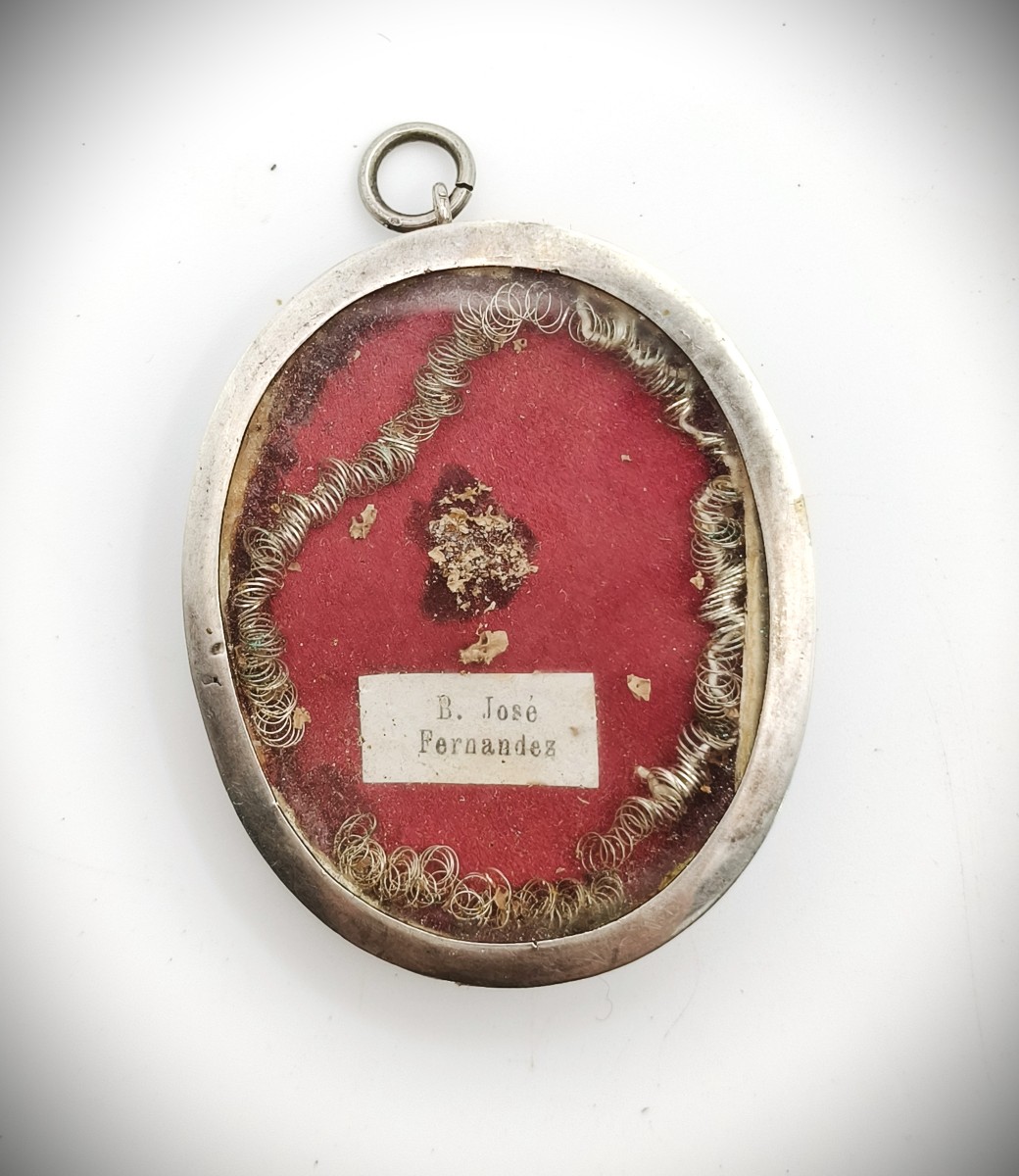 Silver Reliquary 1st Class B. José María Fernández Sánchez Relic + Wax Seal