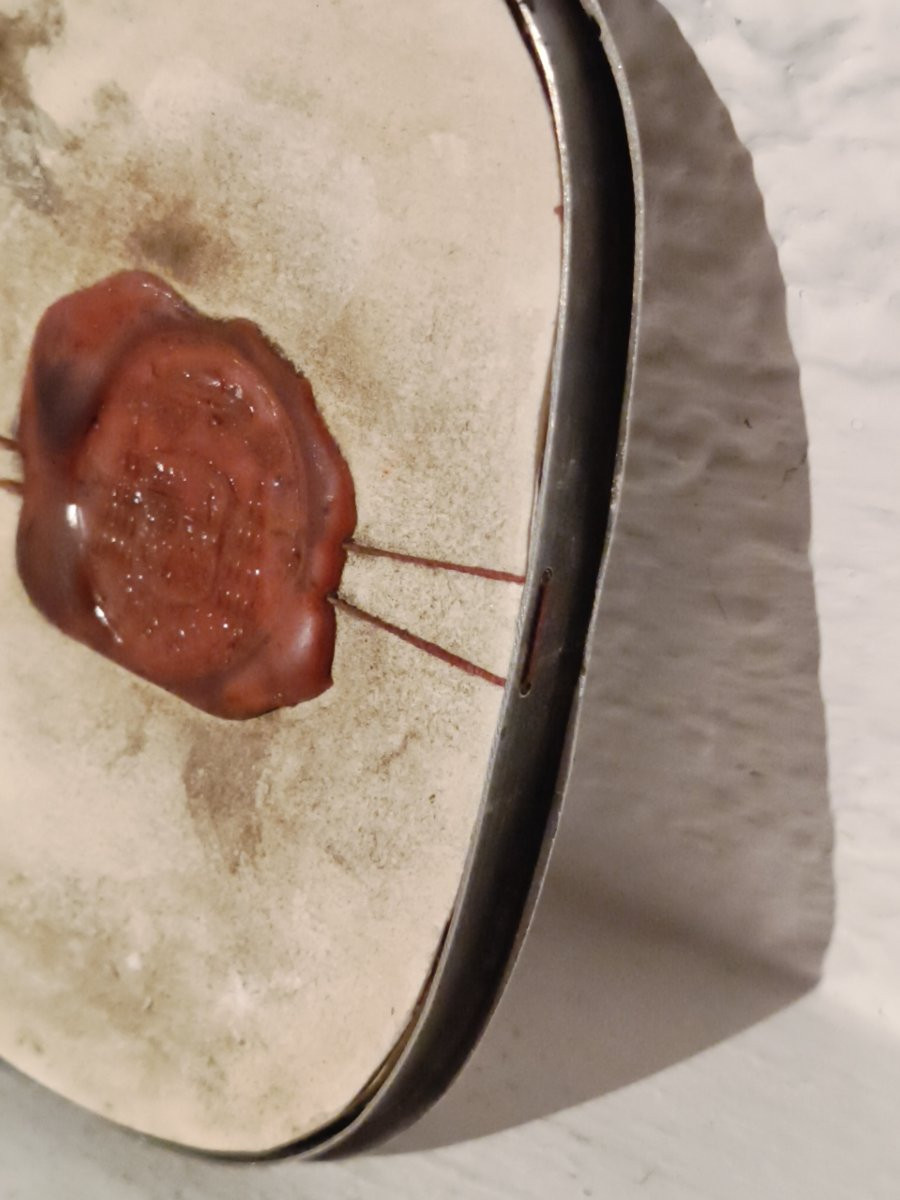 Reliquaire en argent du XIXe siècle contenant 16 reliques apostoliques de première classe et un-photo-4