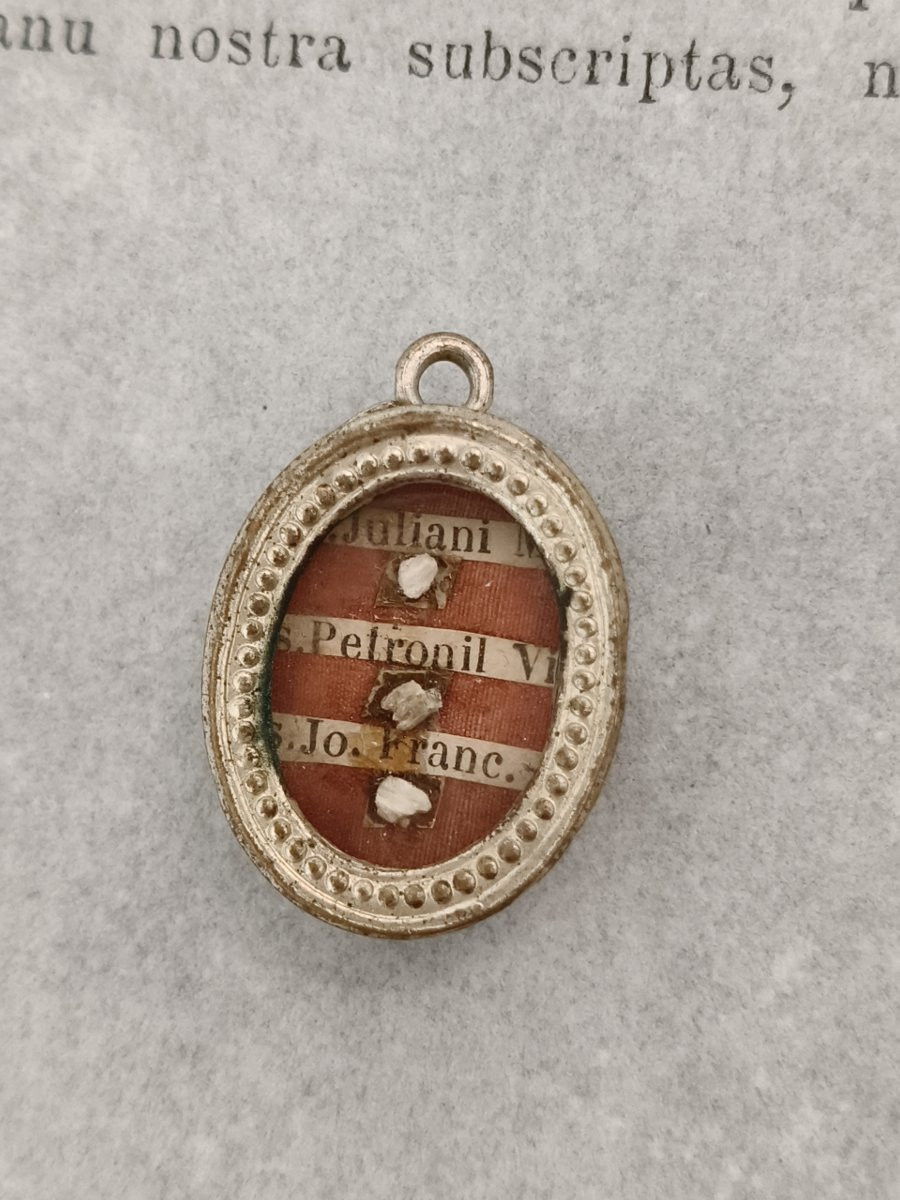  Reliquary 1st Class Relic St. Julian St. Petronilla St J. F. Regis + Document Coa-photo-2