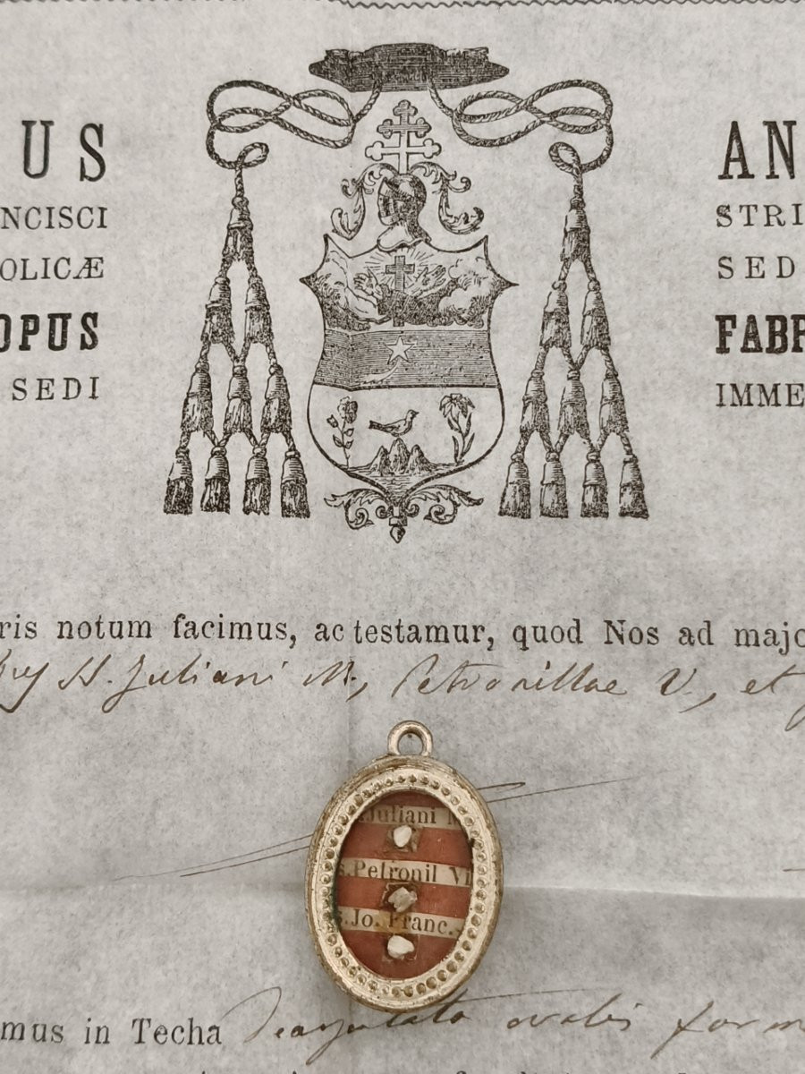  Reliquary 1st Class Relic St. Julian St. Petronilla St J. F. Regis + Document Coa-photo-3