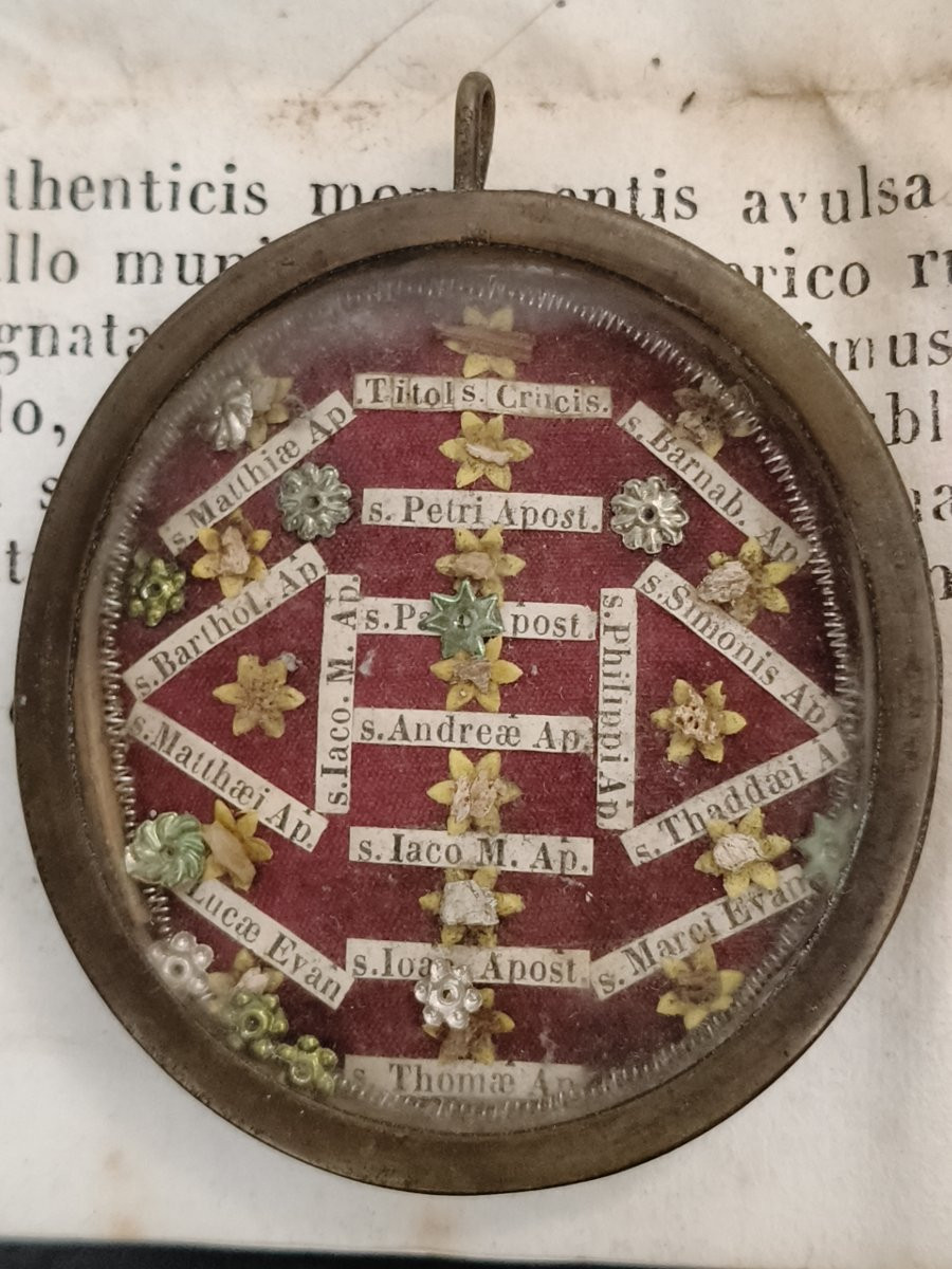 Reliquary 1st Class 17 Relics Titulus Crucis & 12 Apostles + Document Coa-photo-2