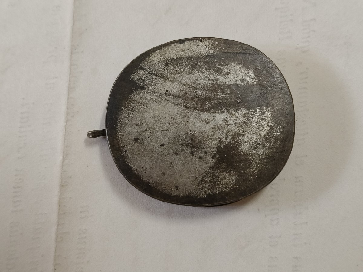 Reliquaire en argent de 18 cents, contenant 6 reliques, le Saint Voile de la Vierge Marie et un-photo-3