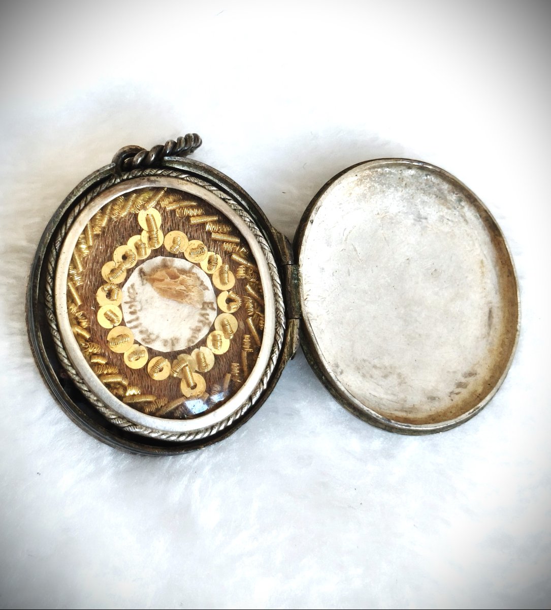 Silver Reliquary Important Relic St. Anthelm Of Belley + Wax Seal