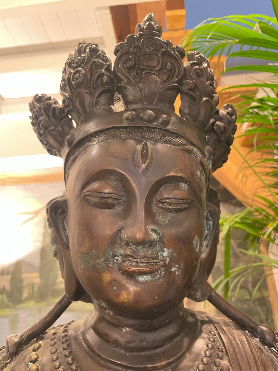 Chine / Tibet - Important Avalokitshvara en bronze, H. 85 cm. -photo-1