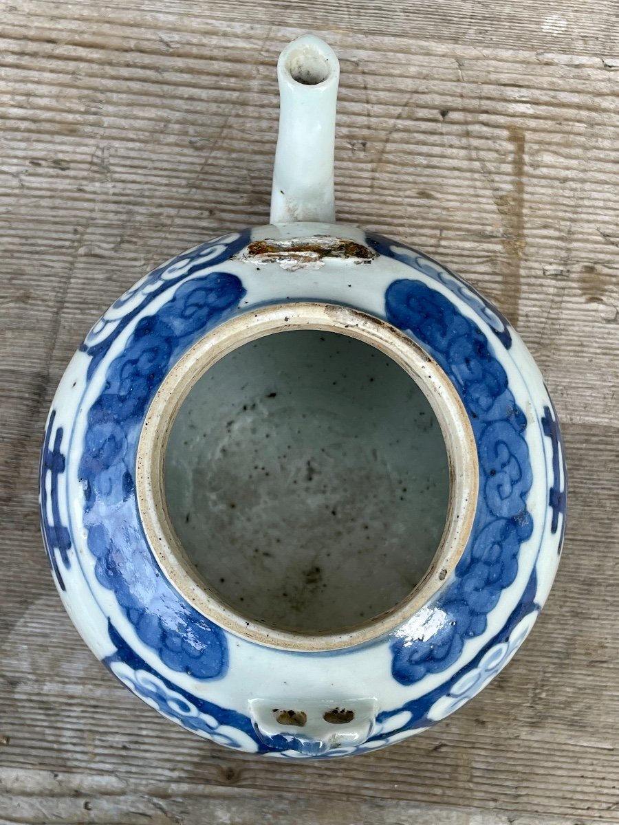 Chine - Théière En Porcelaine Ornée En Bleu De Cobalt Du Sinogramme Shuangxi, Le Double Bonheur-photo-3