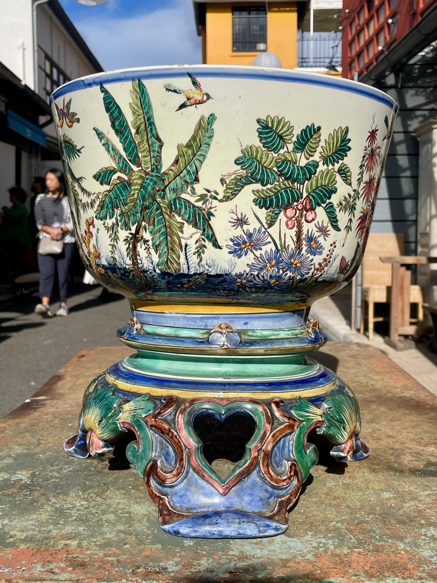 Gien - Important Tripod Vase Cup With Jungle Decor, Late 19th Century.  -photo-2