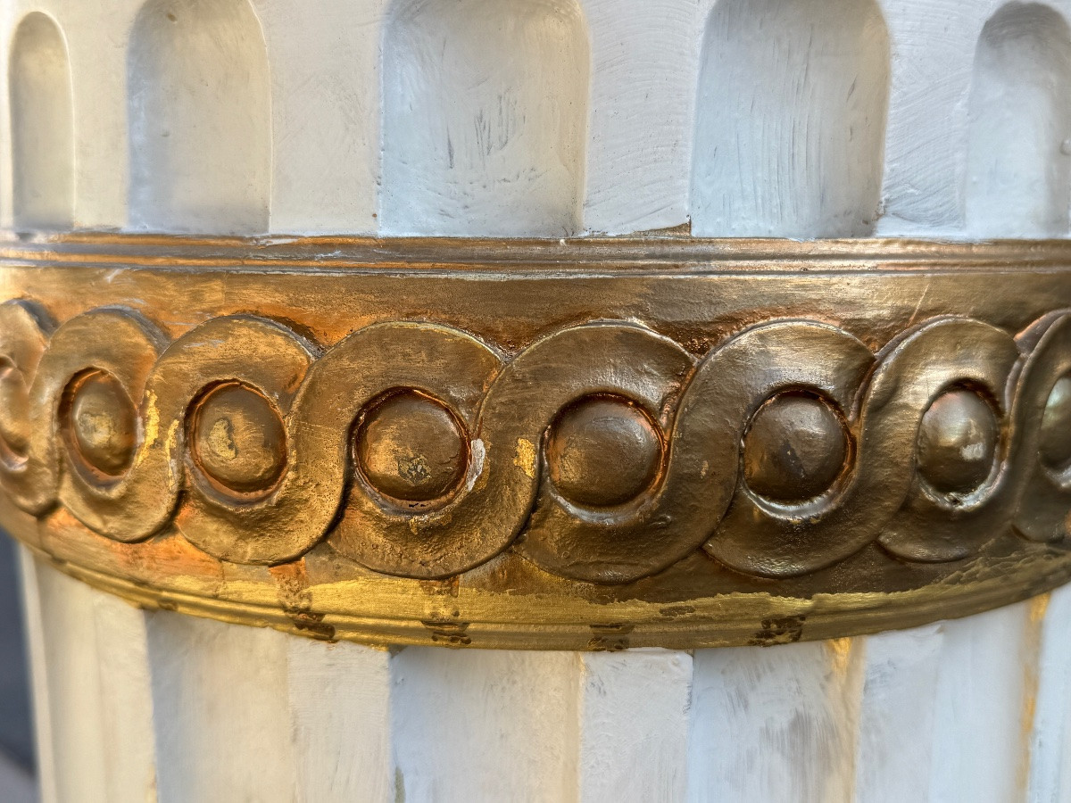 Half-column Side Table In White Lacquered Wood, Good Condition - Height 112 Cm. -photo-2