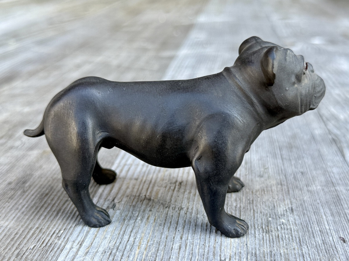 Ernest LIGHT pour WEDGWOOD - Bulldog en biscuit black basalt, circa 1914. -photo-1