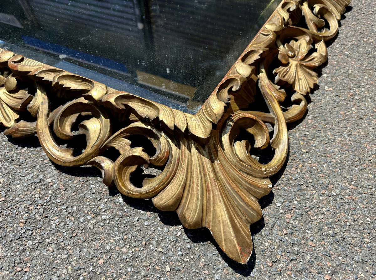 Important miroir en bois doré - Haut. 113 cm. -photo-2