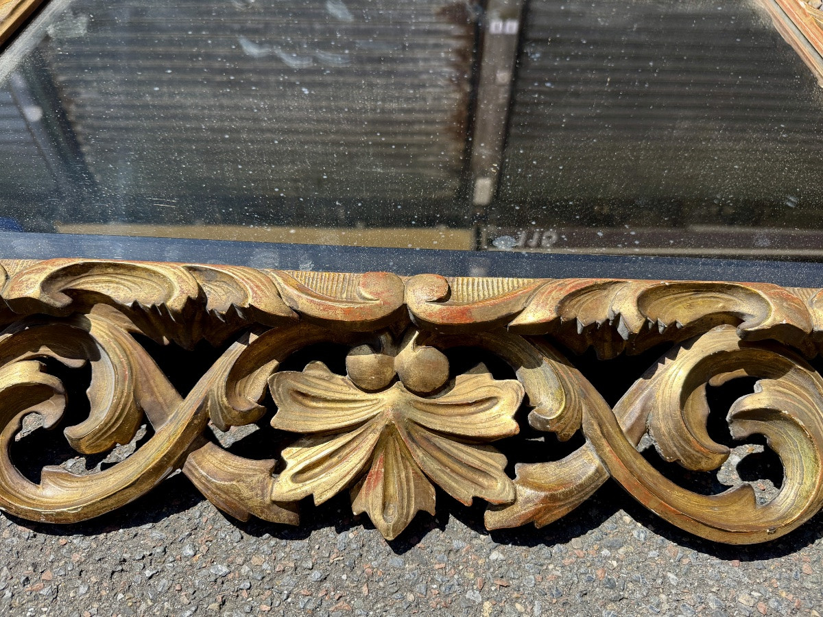 Important miroir en bois doré - Haut. 113 cm. -photo-3