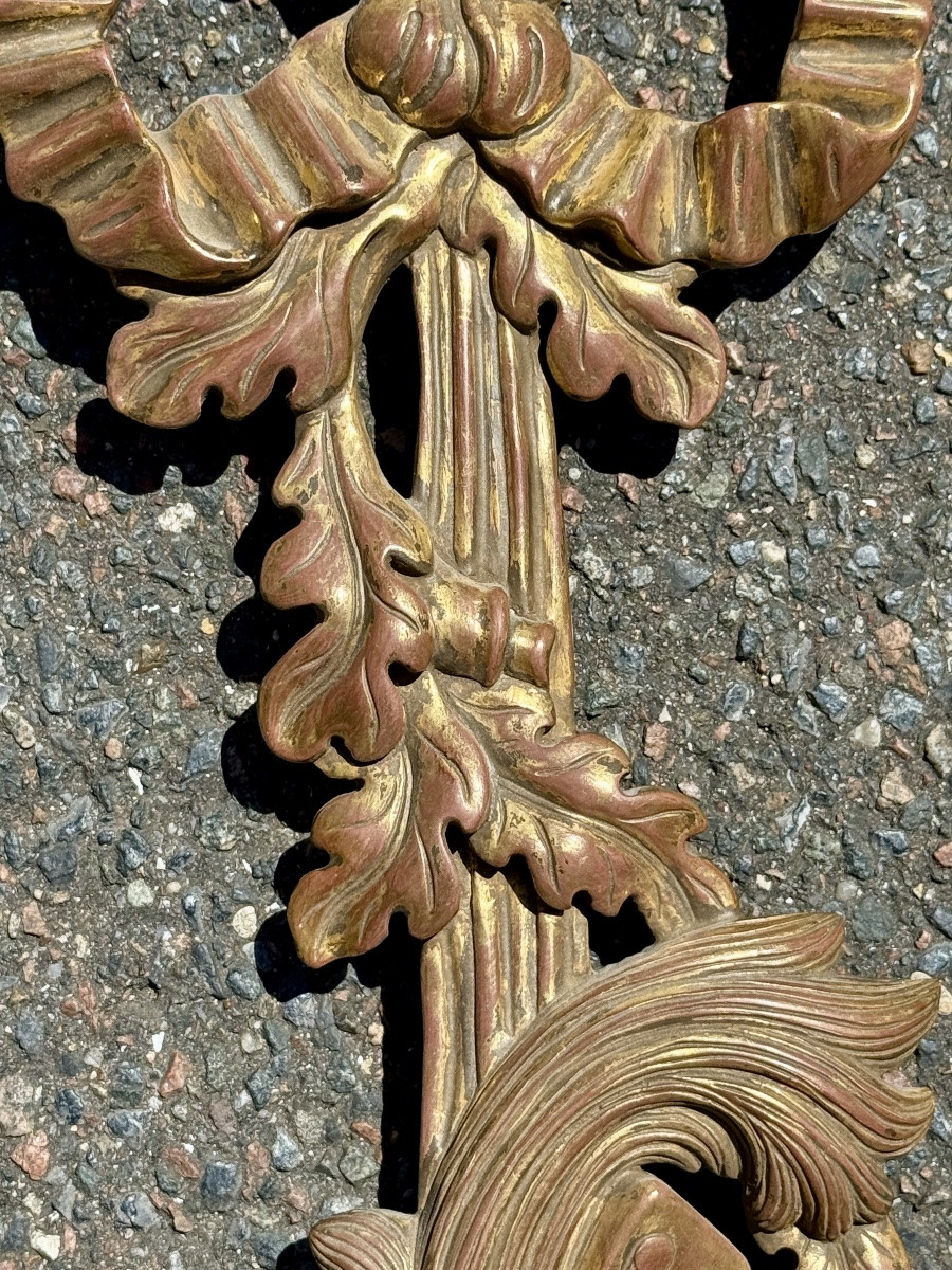 Paire de trophées de musique en bois sculpté et doré, style Louis XVI - Haut. 103 cm. -photo-4