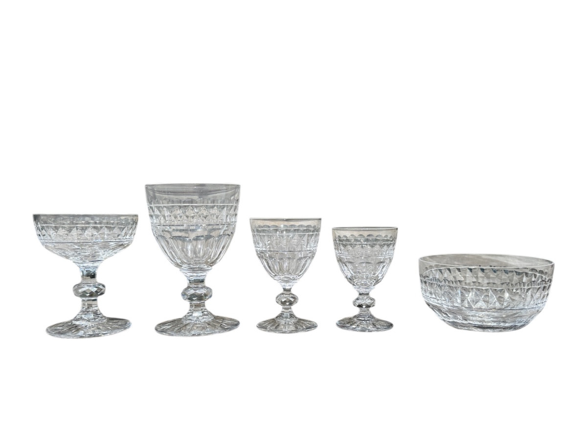 Service Part Close To The "trianon" Model From Saint-louis, 48 Pieces. 