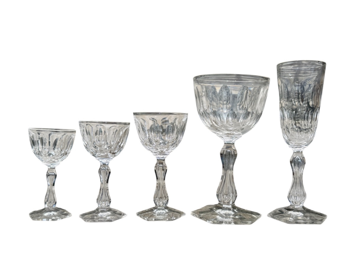 Val-saint-lambert - Part Of The “prince Of Wales” Service, 79 Pieces. 