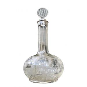 Very Finely Engraved Glass Carafe, Nuremberg Silver Mount, 19th Century.