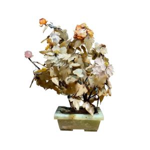 Chine - Important Bouquet De Fleurs En Pierres Dures (jade, Agate, Quartz) - Haut. 48 Cm. 