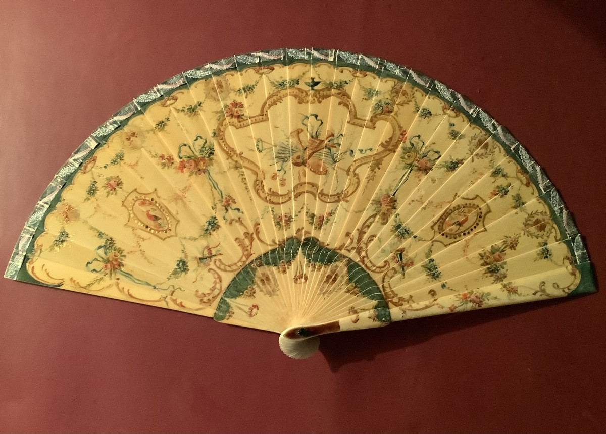 Broken Fan “martin Varnish” 18th Century 