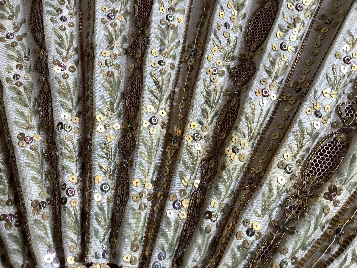 18th Century Wedding Fan-photo-3