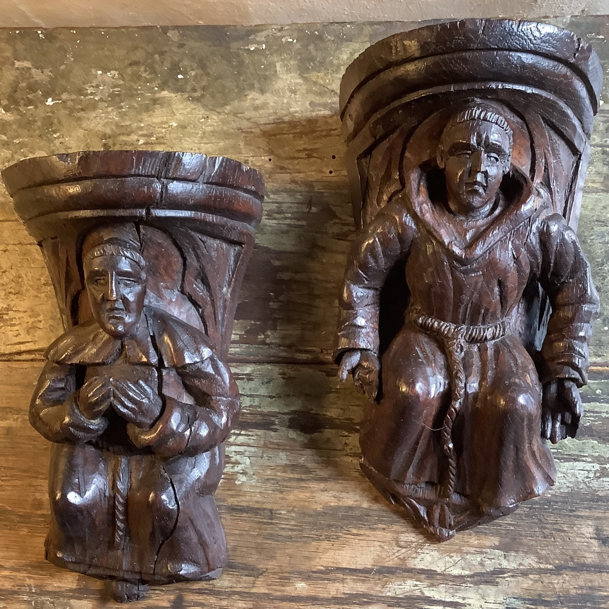 Pair Of 17th-century Carved Wooden Wall Sconces-photo-2