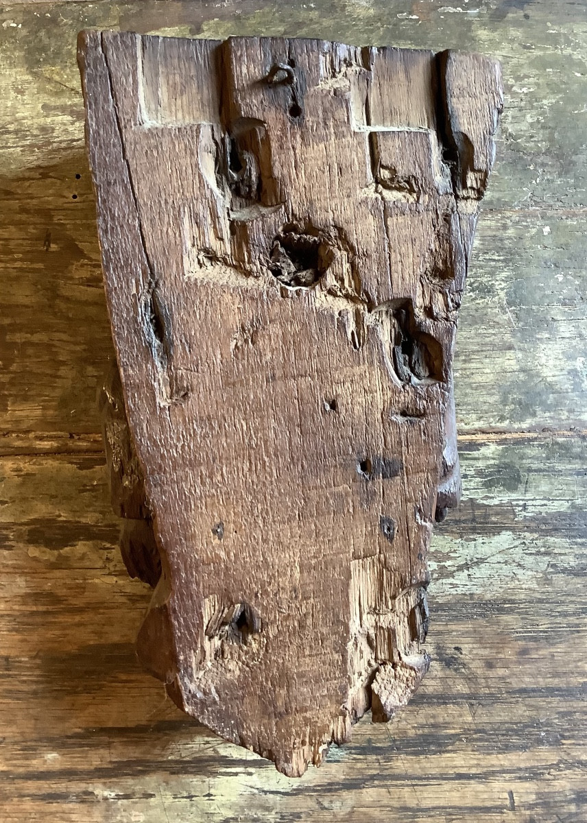 Pair Of 17th-century Carved Wooden Wall Sconces-photo-4