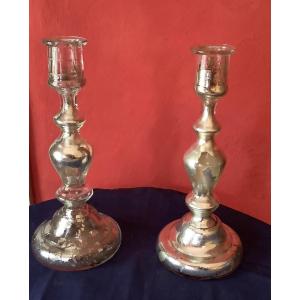 Paire de bougeoirs églomisés
