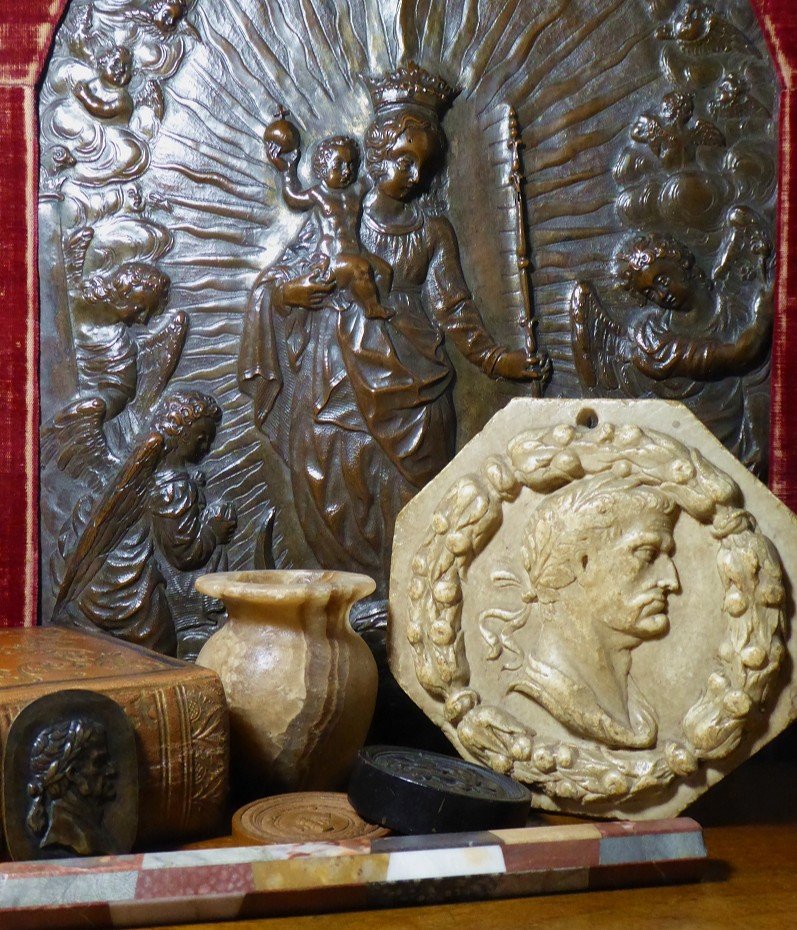 Petit Relief En Marbre XVIe Repr&eacute;sentant Un Profil d'Empereur Romain-photo-5