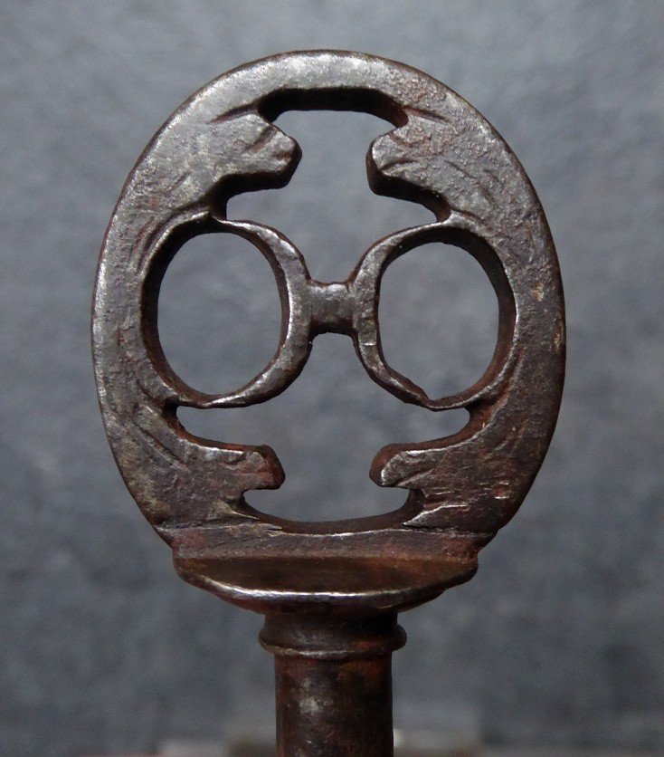 Early 17th Century Wedding Key In Wrought Iron-photo-4