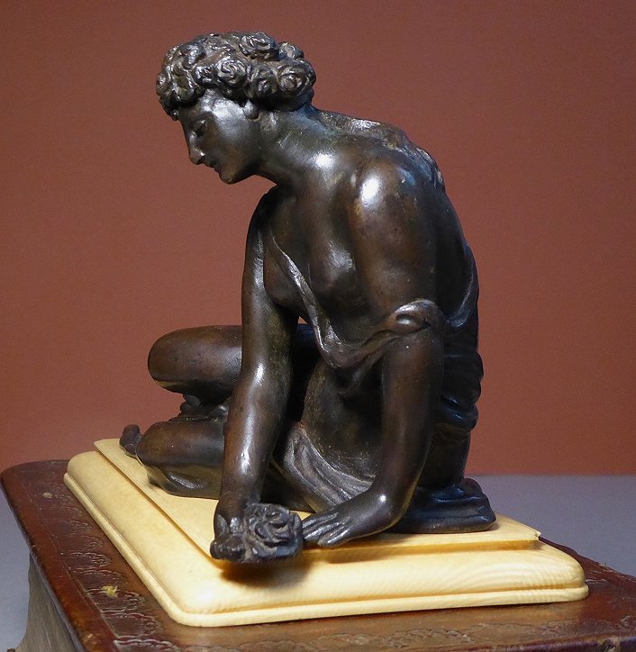 La Nymphe à La Coquille d'Après l'Antique - Bronze d'époque XVIIIe Siècle-photo-1