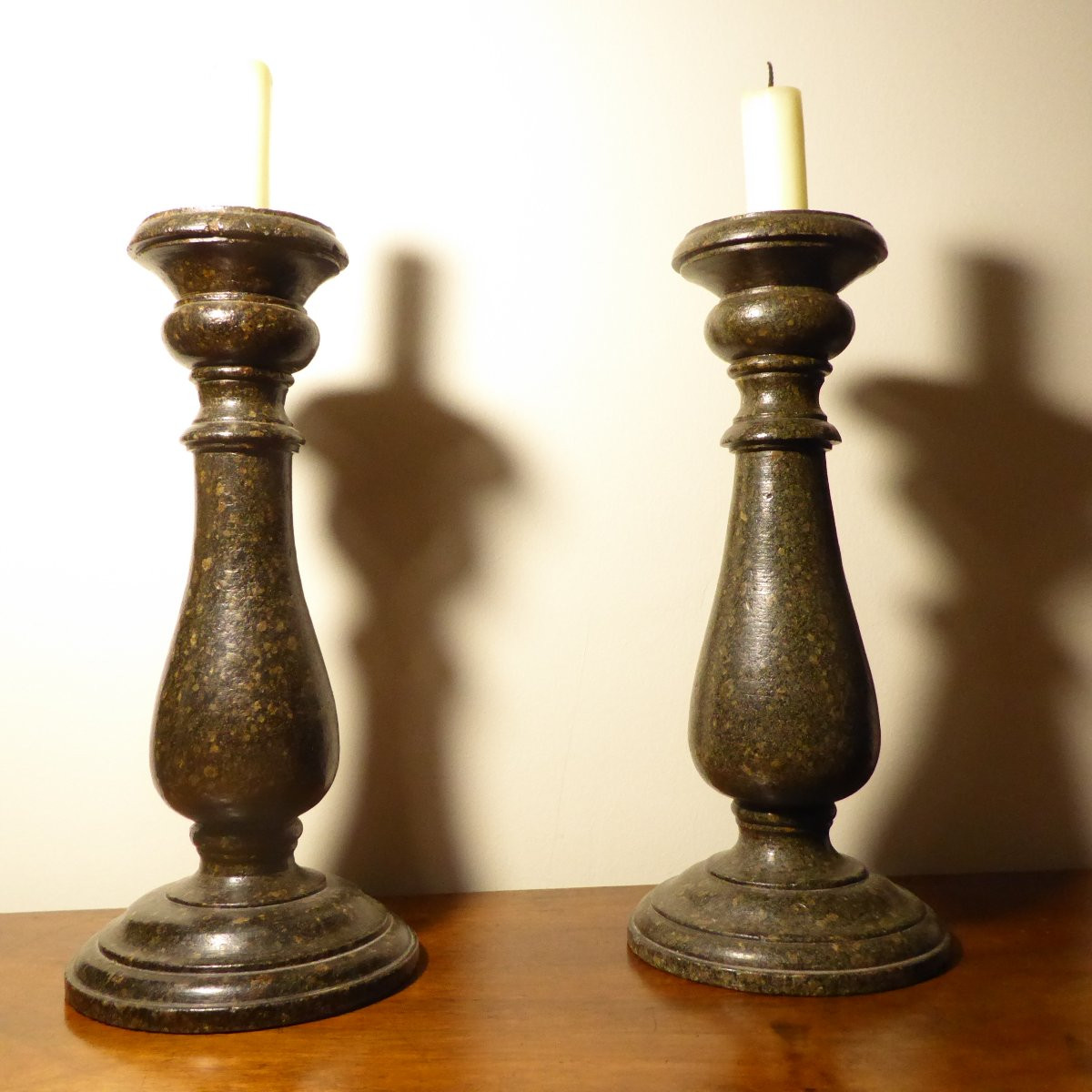 Pair Of Candlesticks In Turned Serpentine Marble - Italy, 18th Century-photo-2