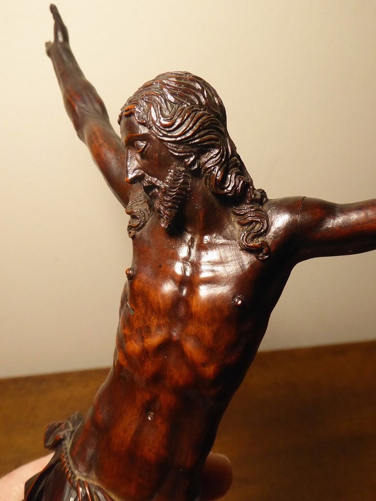 Beau Christ En Buis Sculpté Du XVIIe Siècle-photo-3