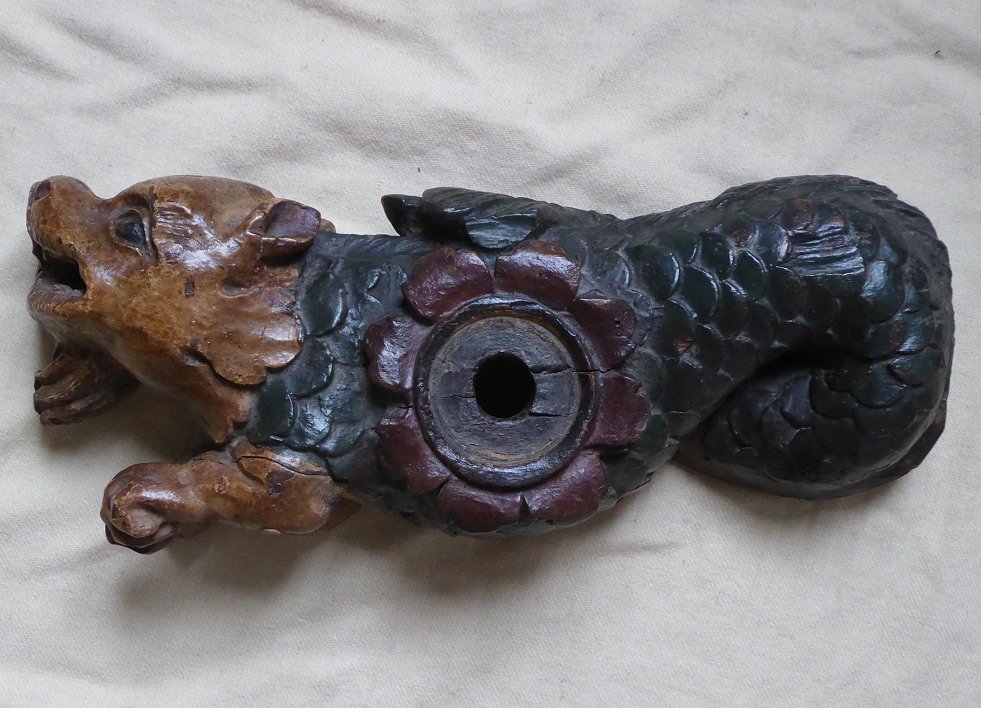 Polychrome Carved Walnut Barrel Lock - Alsace, 17th Or 18th Century - Barrel Bar-photo-2