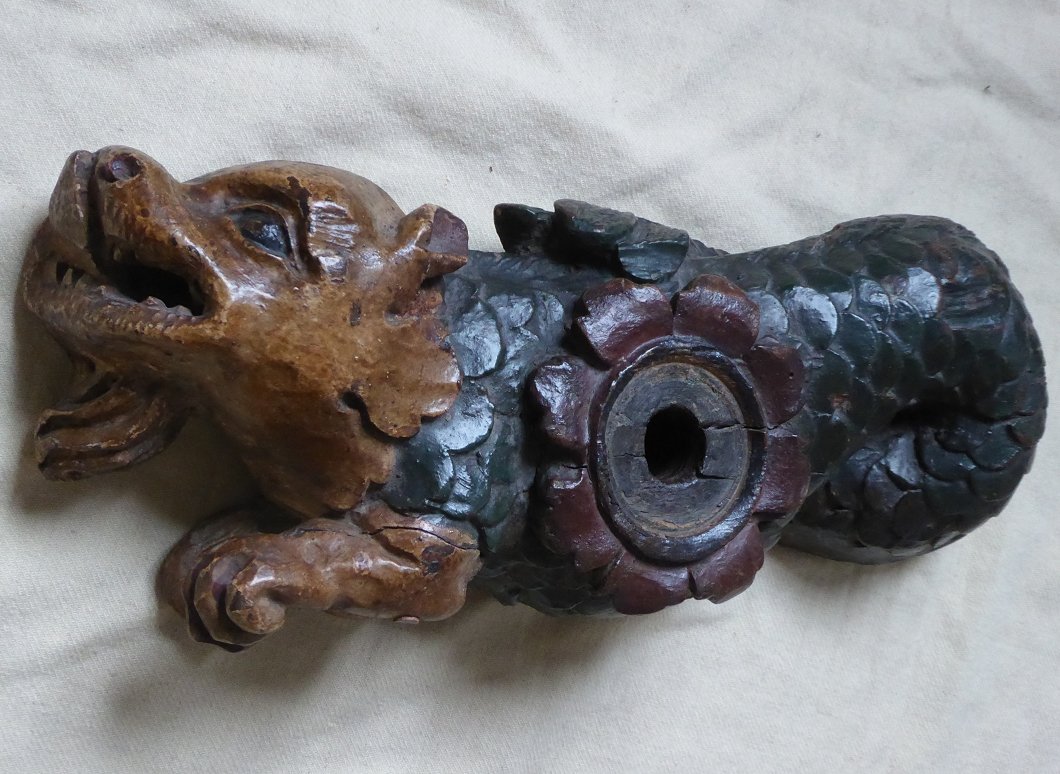 Polychrome Carved Walnut Barrel Lock - Alsace, 17th Or 18th Century - Barrel Bar-photo-3