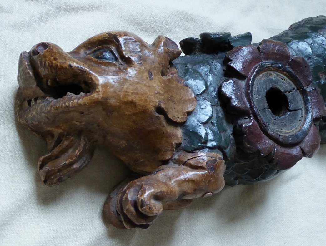 Polychrome Carved Walnut Barrel Lock - Alsace, 17th Or 18th Century - Barrel Bar-photo-1