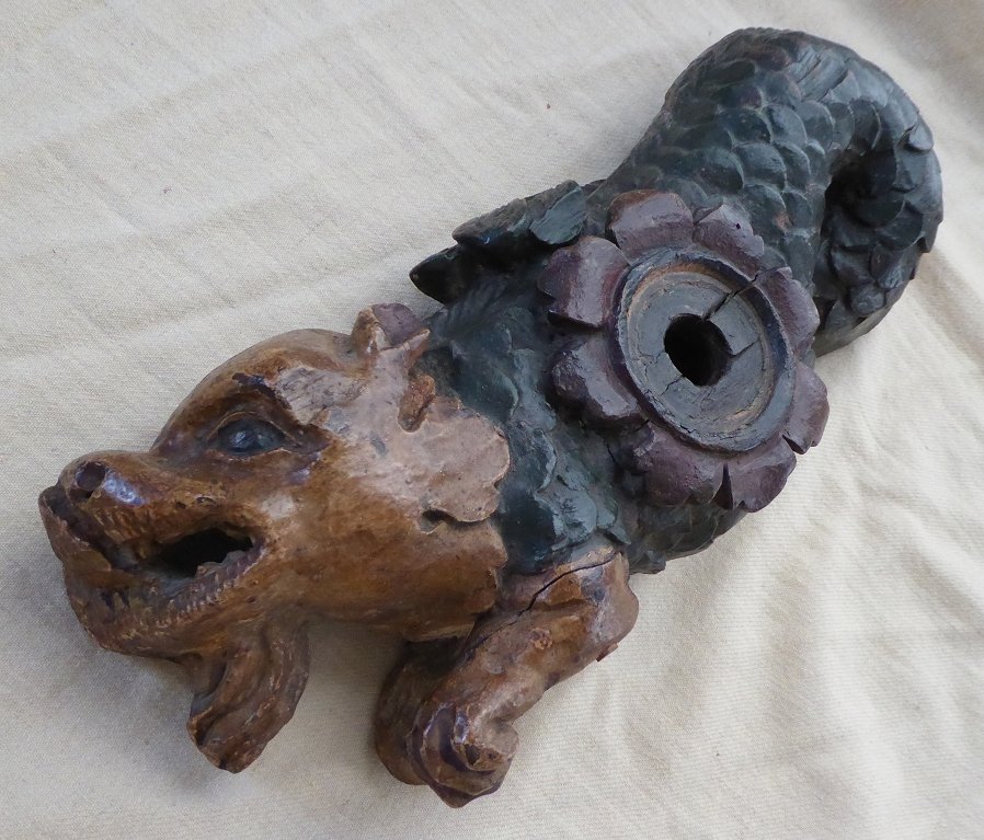 Polychrome Carved Walnut Barrel Lock - Alsace, 17th Or 18th Century - Barrel Bar-photo-4