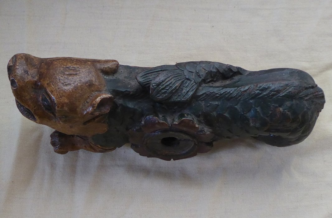 Polychrome Carved Walnut Barrel Lock - Alsace, 17th Or 18th Century - Barrel Bar-photo-6