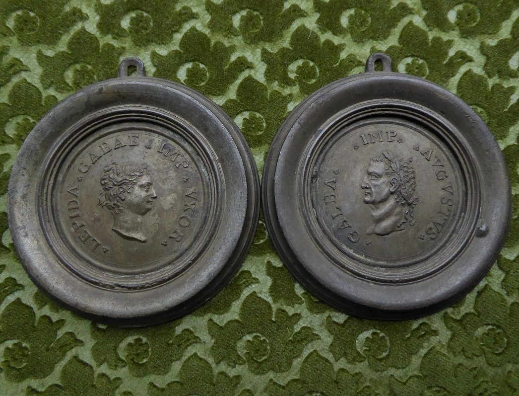 Galba Empereur et Lepida - paire de médailles XVIIIe en plomb-étain