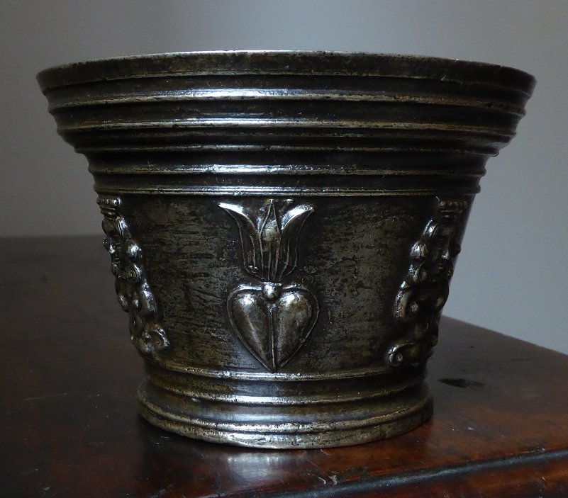 Bronze Mortar From The 17th Century-photo-2