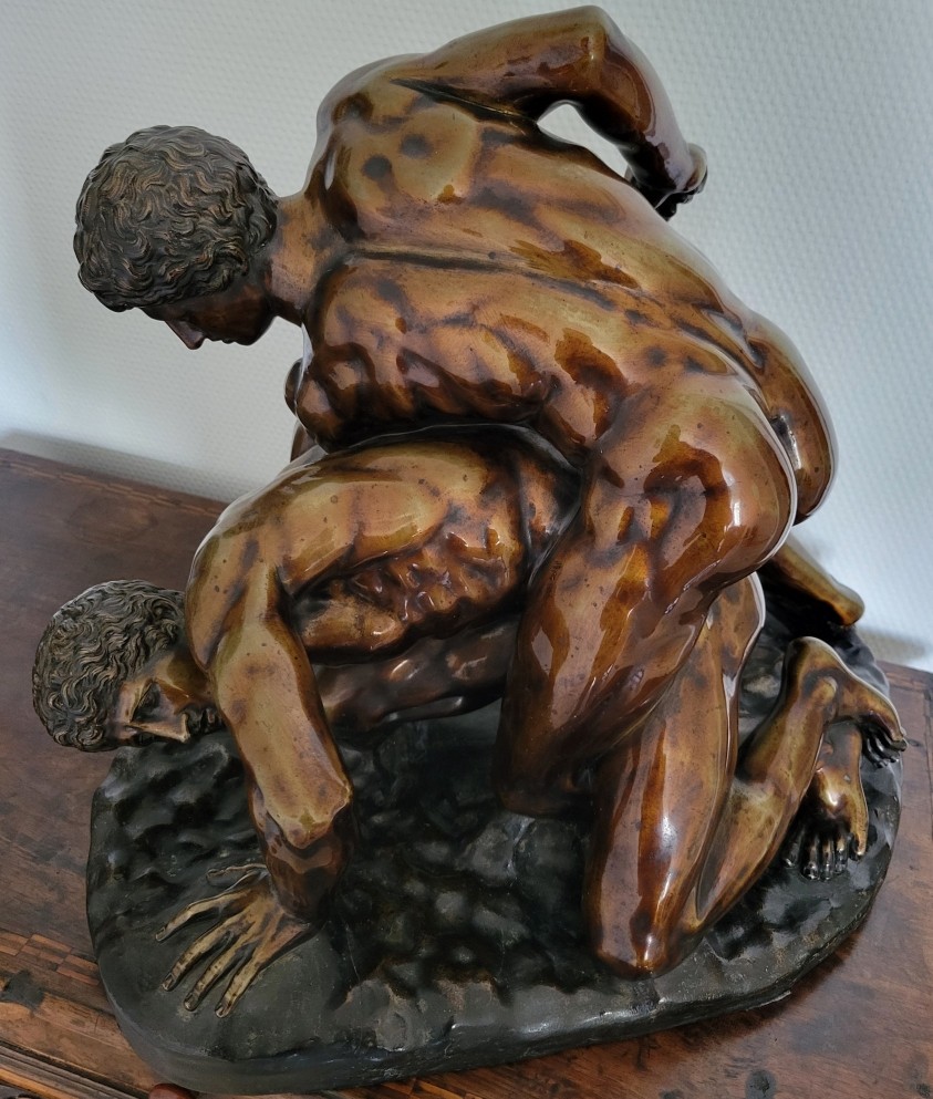 Les lutteurs -  grand groupe en bronze d'après l'antique