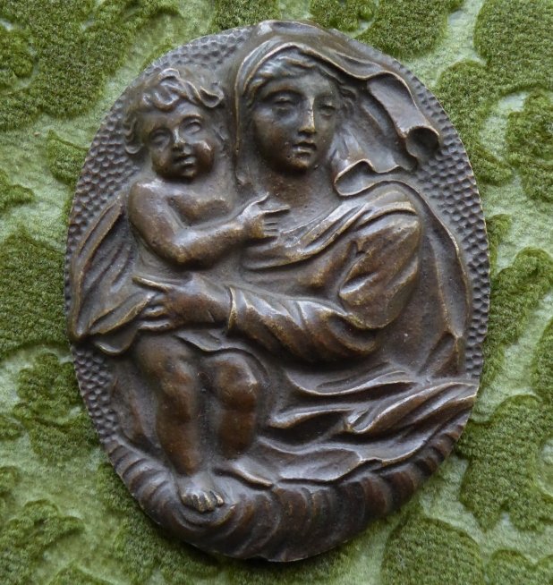 Plaquette en bronze fin XVIIe - Vierge à l'Enfant-photo-2